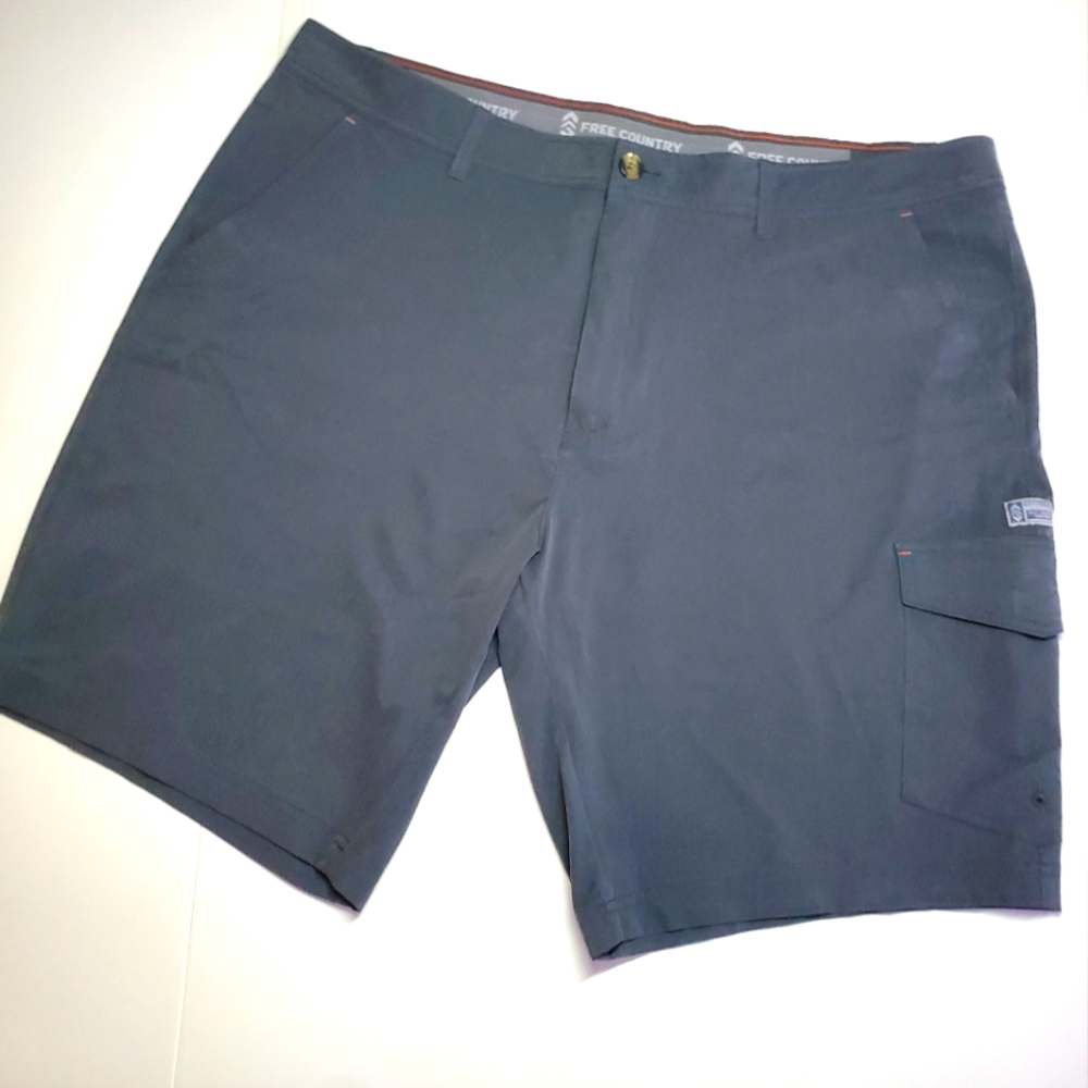 NEW Men's Free Country Quick Dry Cargo Shorts Charcoal | Size 44